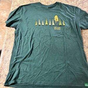 Forest Green 'Dare to Be Different' wild tribute tree Tee shirt
